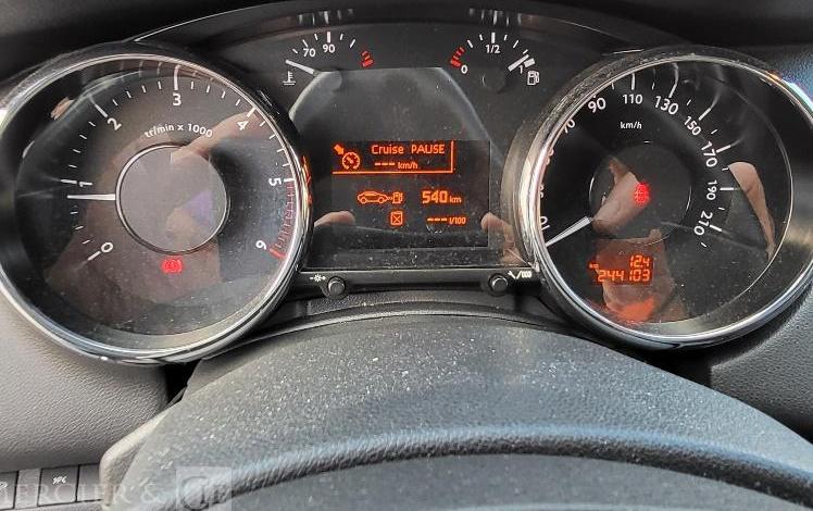 PEUGEOT 5008  DK-779-ML