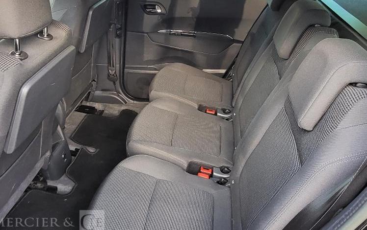 PEUGEOT 5008  DK-779-ML