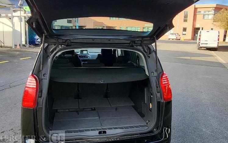 PEUGEOT 5008  DK-779-ML