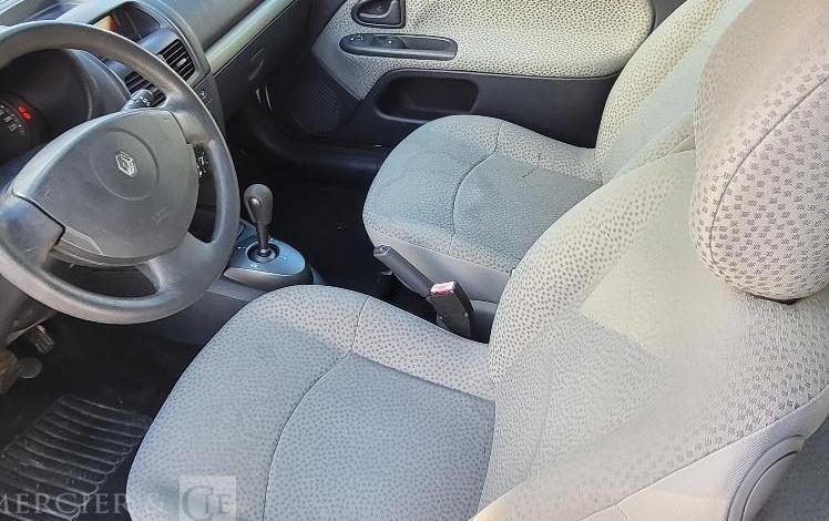 RENAULT CLIO 2 BVA  DW-830-LM