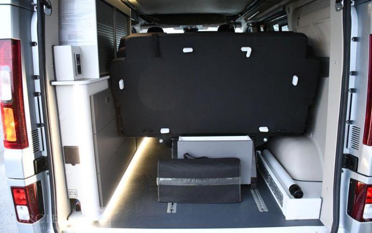 RENAULT AUTOCAMP FONT VENDOME 150CH BA PACK LOOK+PACK EASY NAV GRIS 559458