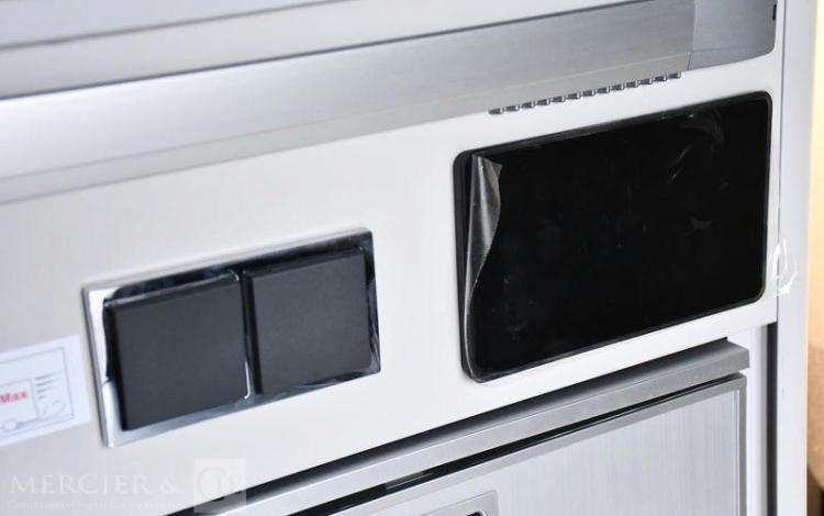 RENAULT AUTOCAMP FONT VENDOME 150CH BA PACK LOOK+PACK EASY NAV GRIS 559 458