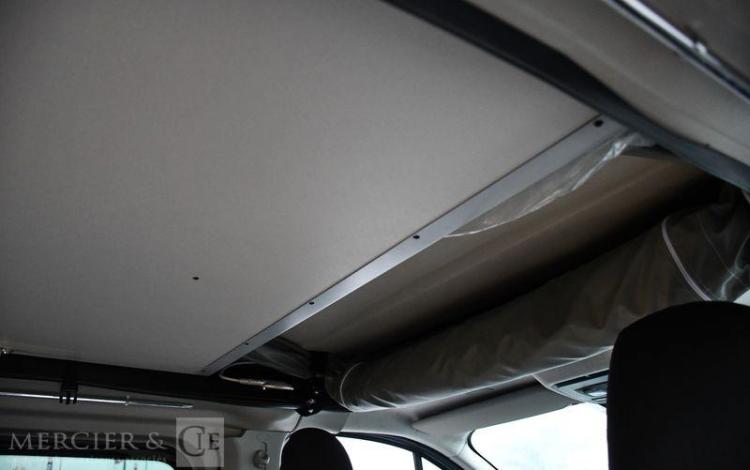 RENAULT AUTOCAMP FONT VENDOME 150CH BA PACK LOOK+PACK EASY NAV GRIS 559 458