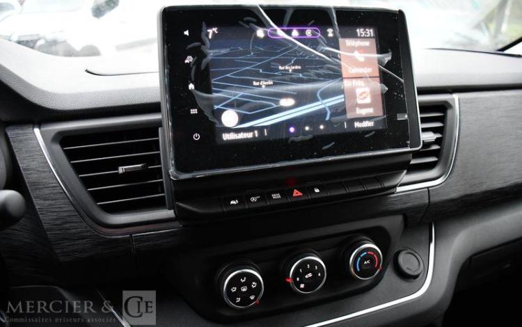 RENAULT AUTOCAMP FONT VENDOME 150CH BA PACK LOOK+PACK EASY NAV GRIS 559 458