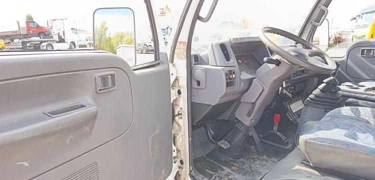 NISSAN CABSTAR AVEC NACELLE MULTITEL 180ALUAF – 18 M – 3535 HEURES – 59377 KMS BLANC 805ANM59