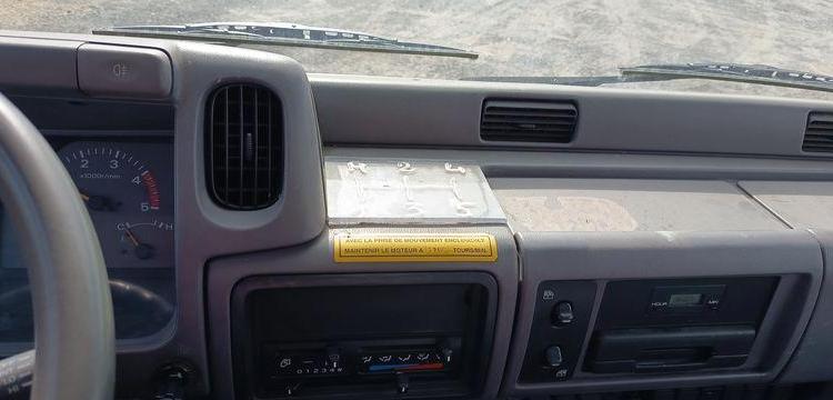 NISSAN CABSTAR AVEC NACELLE MULTITEL 180ALUAF – 18 M – 3535 HEURES – 59377 KMS BLANC 805ANM59