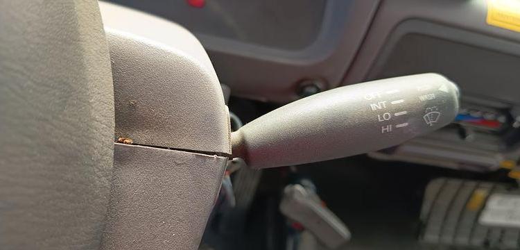 NISSAN CABSTAR AVEC NACELLE MULTITEL 180ALUAF – 18 M – 3535 HEURES – 59377 KMS BLANC 805ANM59