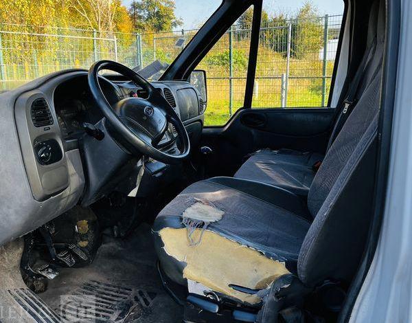 FORD TRANSIT BENNE 2,4 TDCI 120 – DIESEL – 197065 KMS – ANNEE 2000 BLANC 9502VW22