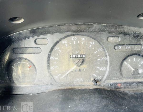 FORD TRANSIT BENNE 2,4 TDCI 120 – DIESEL – 197065 KMS – ANNEE 2000 BLANC 9502VW22