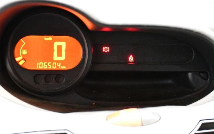 RENAULT TWINGO 1.2 LEV 75CH AUTHENTIQUE JAUNE AB-016-FM