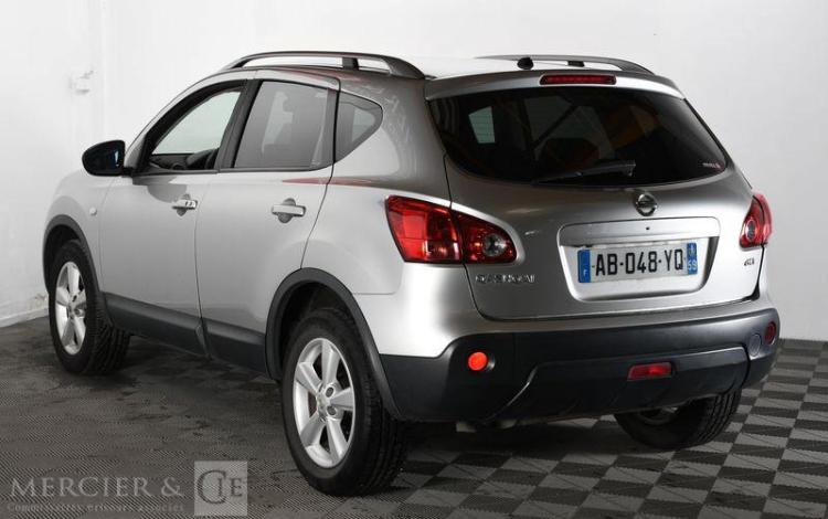 NISSAN QASHQAI 2.0 dCi 150CH POUR PIECES SANS CARTE GRISE GRIS AB-048-YQ