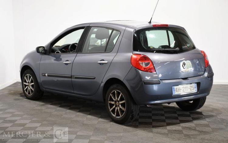 RENAULT CLIO III 1.5 DCI 85 DYNAMIQUE BLEU AH-211-ZS