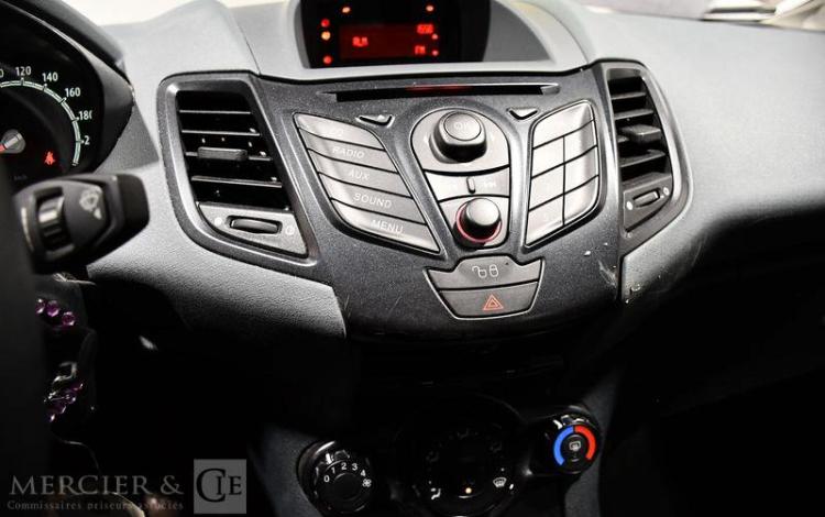 FORD FIESTA 1,2 80CH AMBIENTE BLANC AH-460-GV