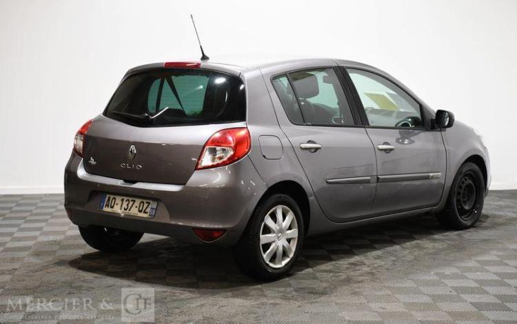 RENAULT CLIO 1.5 DCI 85CH DYNAMIQUE TOMTOM GRIS AQ-137-QZ
