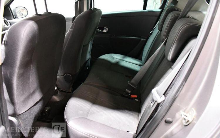 RENAULT CLIO 1.5 DCI 85CH DYNAMIQUE TOMTOM GRIS AQ-137-QZ