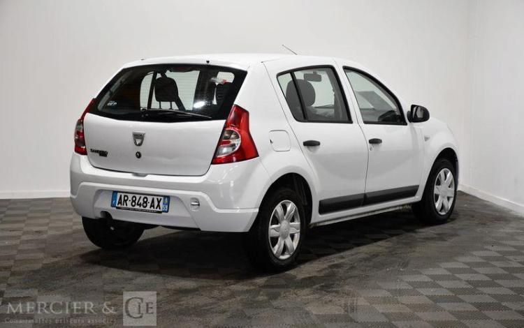 DACIA SANDERO 1,4 MPI GPL 75 AMBIANCE BLANC AR-848-AX