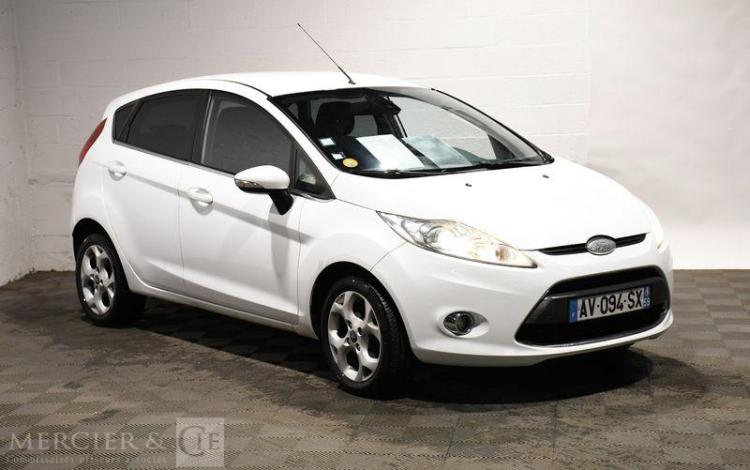 FORD FIESTA 1.4 TDCI 70CH TITANIUM BLANC AV-094-SX