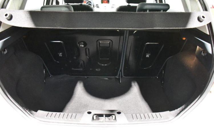 FORD FIESTA 1.4 TDCI 70CH TITANIUM BLANC AV-094-SX