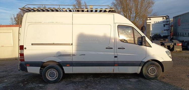 MERCEDES SPRINTER II 906.633 310CDI 37 2.2 D DPF FOURGON MOYEN TOLE 3.5T 95 CV –  AN 2010 BLANC BA-111-TD