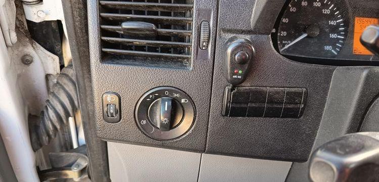 MERCEDES SPRINTER II 906.633 310CDI 37 2.2 D DPF FOURGON MOYEN TOLE 3.5T 95 CV –  AN 2010 BLANC BA-111-TD