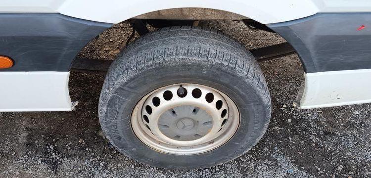 MERCEDES SPRINTER II 906.633 310CDI 37 2.2 D DPF FOURGON MOYEN TOLE 3.5T 95 CV –  AN 2010 BLANC BA-111-TD