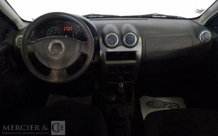 DACIA SANDERO GRIS BD-042-JS