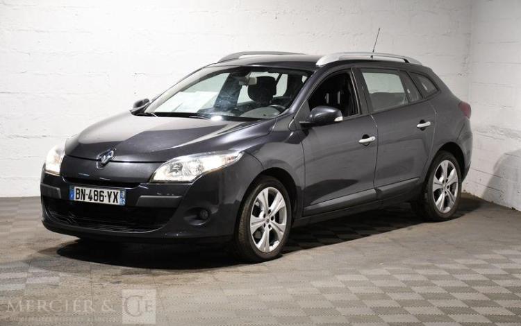 RENAULT MEGANE ESTATE 1,9 DCI 130 DYNAMIQUE NOIR BN-486-YX