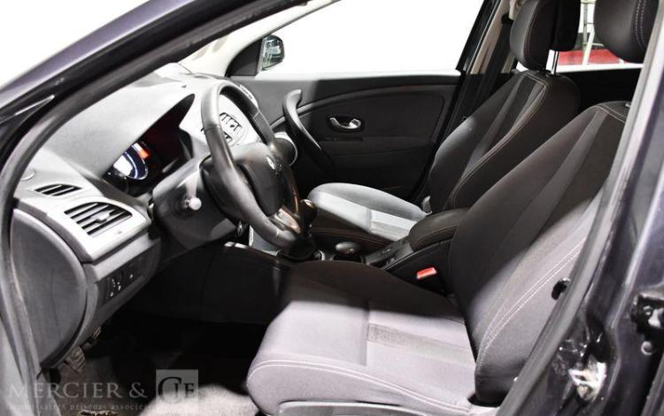 RENAULT MEGANE ESTATE 1,9 DCI 130 DYNAMIQUE NOIR BN-486-YX