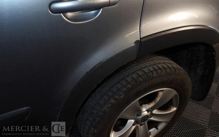 SKODA YETI 1.2 TSI 105CH AMBITION 4X2 GRIS BQ-305-WM