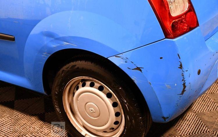 RENAULT TWINGO II DCI BLEU BT-914-MS