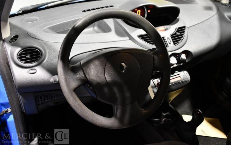 RENAULT TWINGO II DCI BLEU BT-914-MS