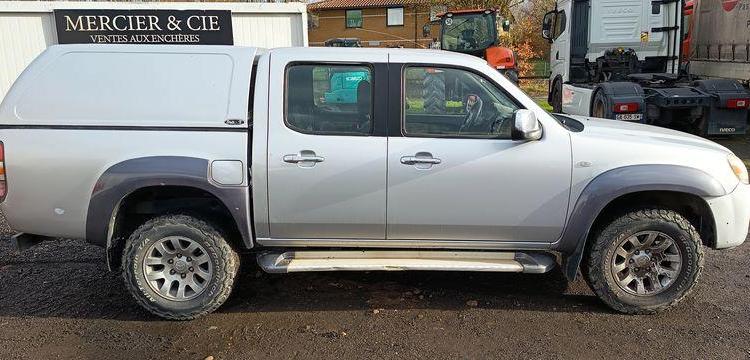 MAZDA BT50 PICKUP 2.5 MRZ-CD 4×4  DOUBLE CABINE 143CV – DIESEL 261179 KMS – ANNEE 2007 GRIS BV-889-SW