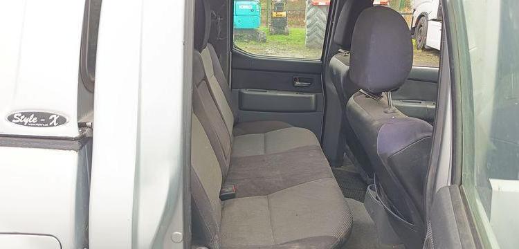 MAZDA BT50 PICKUP 2.5 MRZ-CD 4×4  DOUBLE CABINE 143CV – DIESEL 261179 KMS – ANNEE 2007 GRIS BV-889-SW