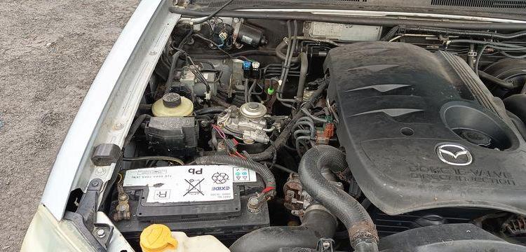 MAZDA BT50 PICKUP 2.5 MRZ-CD 4×4  DOUBLE CABINE 143CV – DIESEL 261179 KMS – ANNEE 2007 GRIS BV-889-SW