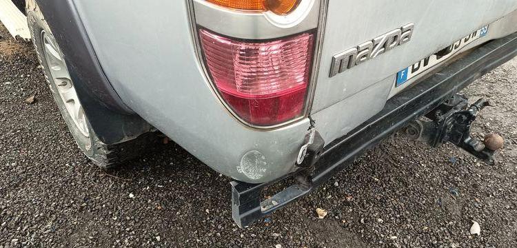 MAZDA BT50 PICKUP 2.5 MRZ-CD 4×4  DOUBLE CABINE 143CV – DIESEL 261179 KMS – ANNEE 2007 GRIS BV-889-SW