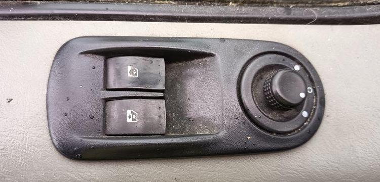 RENAULT TRAFIC II FOURGON PHASE 2 L1H1 1000kg 2.0 DCi 16V FAP 115 CV – DIESEL – AN 2011 BLANC BW-391-RA