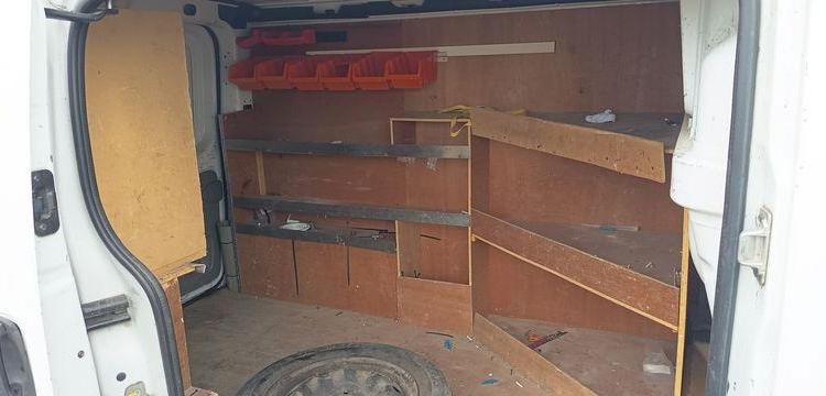 RENAULT TRAFIC II FOURGON PHASE 2 L1H1 1000kg 2.0 DCi 16V FAP 115 CV – DIESEL – AN 2011 BLANC BW-391-RA