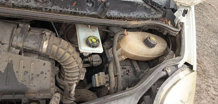 RENAULT TRAFIC II FOURGON PHASE 2 L1H1 1000kg 2.0 DCi 16V FAP 115 CV – DIESEL – AN 2011 BLANC BW-391-RA