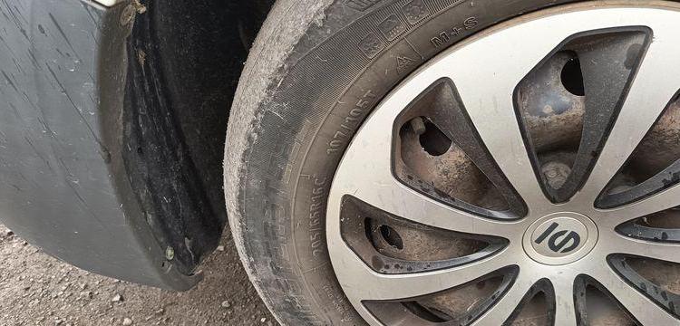 RENAULT TRAFIC II FOURGON PHASE 2 L1H1 1000kg 2.0 DCi 16V FAP 115 CV – DIESEL – AN 2011 BLANC BW-391-RA