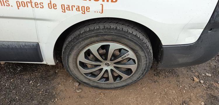 RENAULT TRAFIC II FOURGON PHASE 2 L1H1 1000kg 2.0 DCi 16V FAP 115 CV – DIESEL – AN 2011 BLANC BW-391-RA