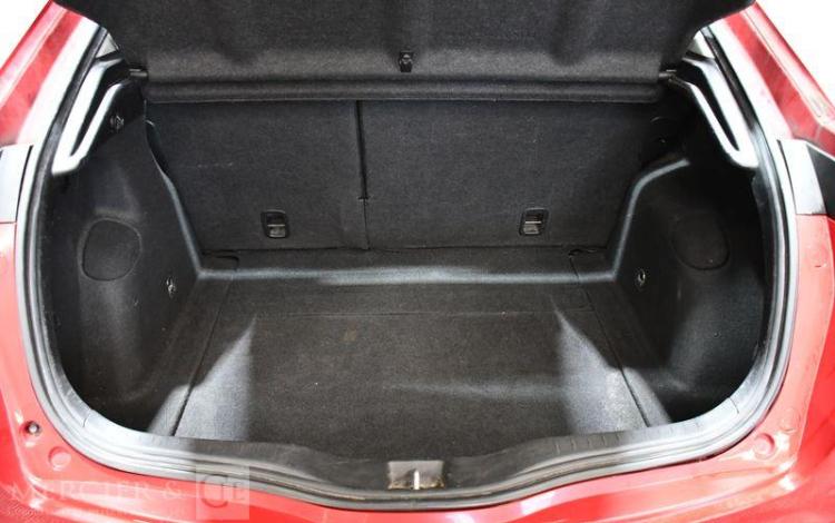 HONDA CIVIC ROUGE CC-740-NF