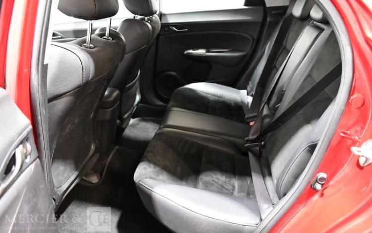 HONDA CIVIC ROUGE CC-740-NF