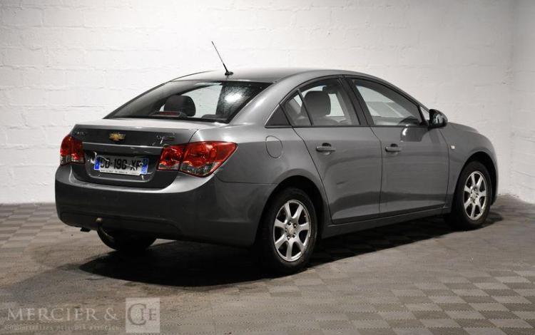 CHEVROLET CRUZE 1,7 VCDI 130 LS PLUS GRIS CD-198-XP