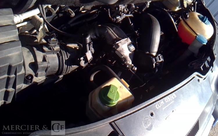 VOLKSWAGEN TRANSPORTER T5 2.0 TDI 180 1T3 DSG GRIS CG-344-LQ