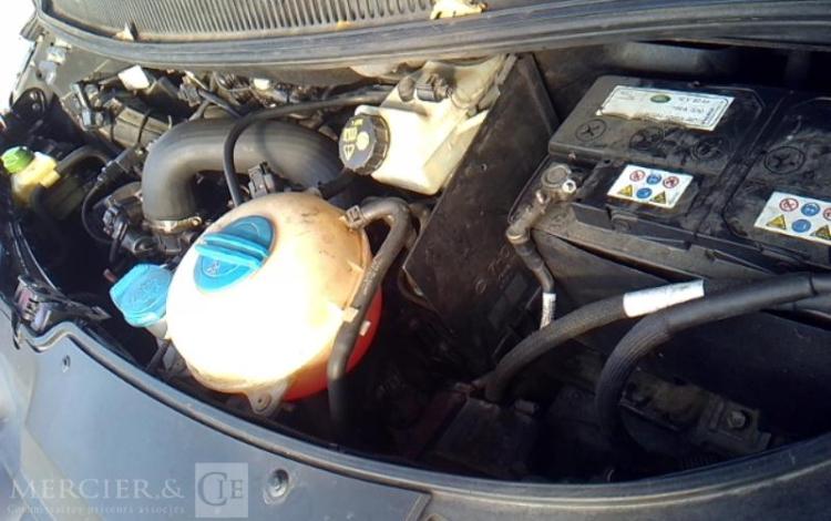 VOLKSWAGEN TRANSPORTER T5 2.0 TDI 180 1T3 DSG GRIS CG-344-LQ