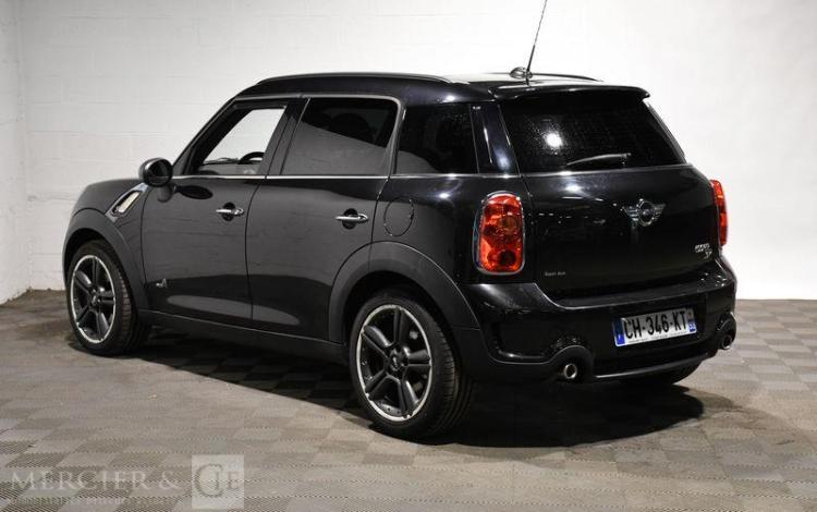 MINI COUNTRYMAN 2.0 SD 145 COOPER ALL4 NOIR CH-346-KT