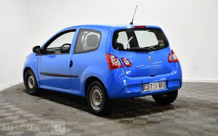 RENAULT TWINGO DCI BLEU CJ-728-AR