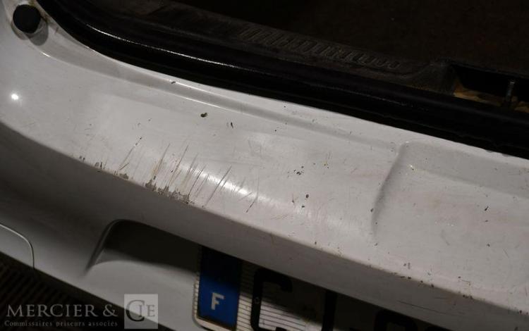 RENAULT CLIO III SOCIETE 1.5 DCI 75 AIR BLANC CJ-985-YE