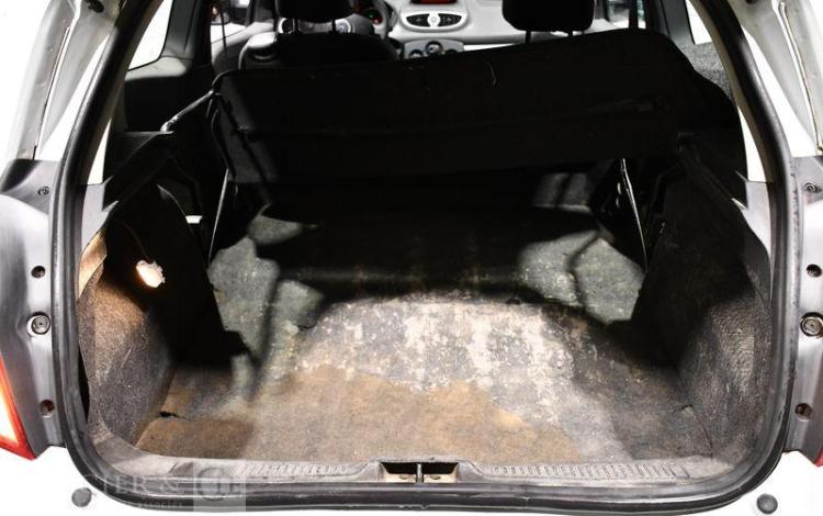 RENAULT CLIO III SOCIETE 1.5 DCI 75 AIR BLANC CJ-985-YE