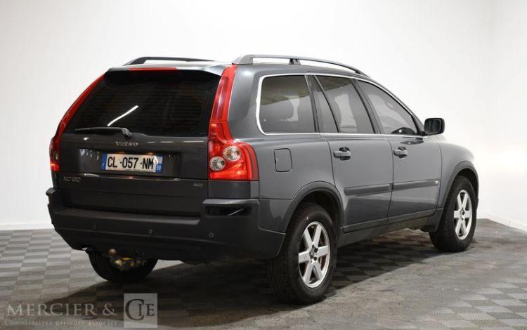 VOLVO XC90 2.4 D5 165 MOMENTUM AWD GEARTRONIC BVA 7 PLACES GRIS CL-057-NM